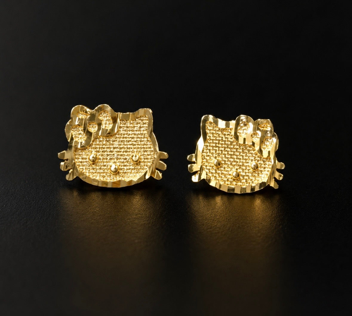 Hello kitty earrings