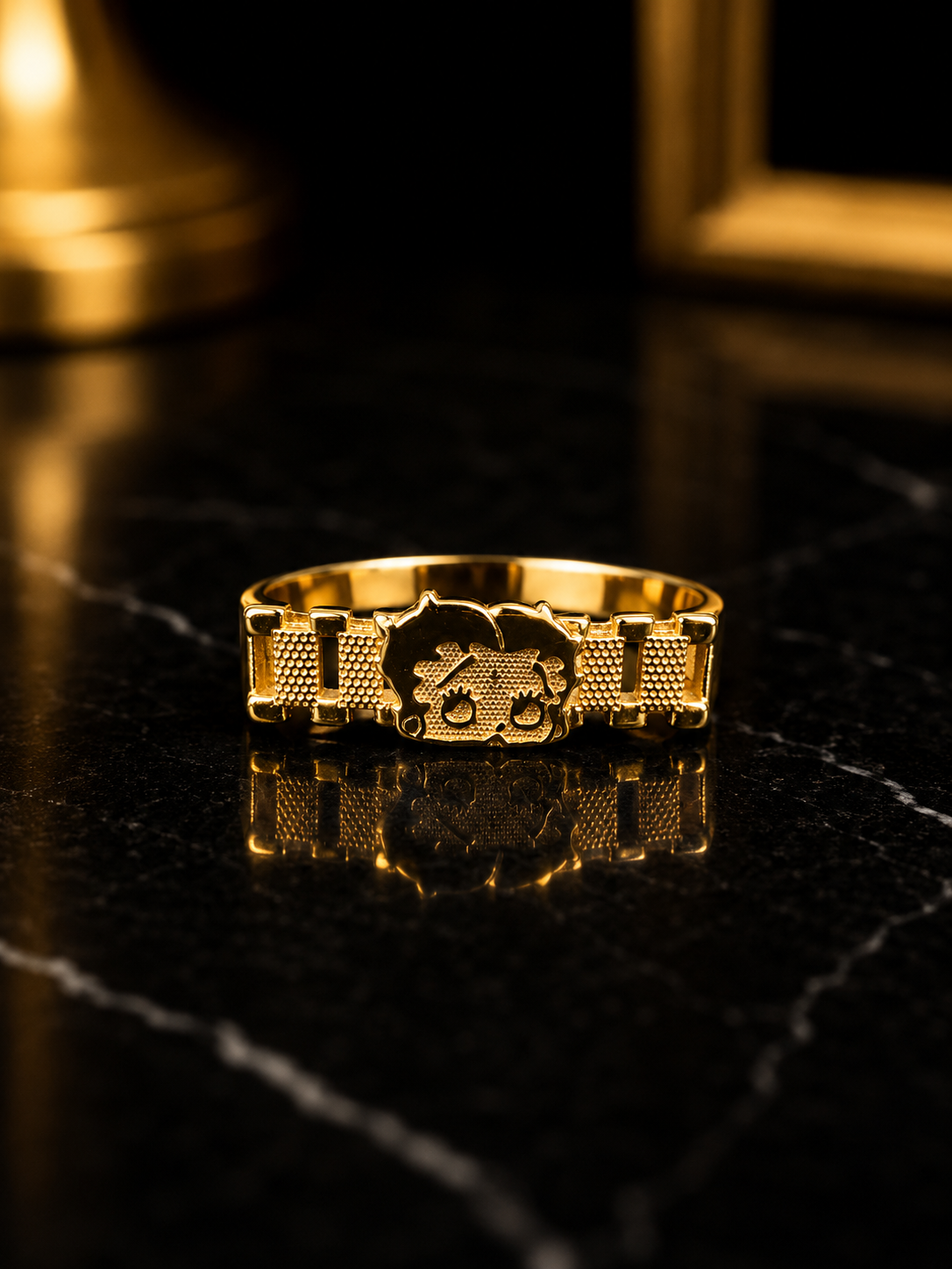 Betty boo two finger ring